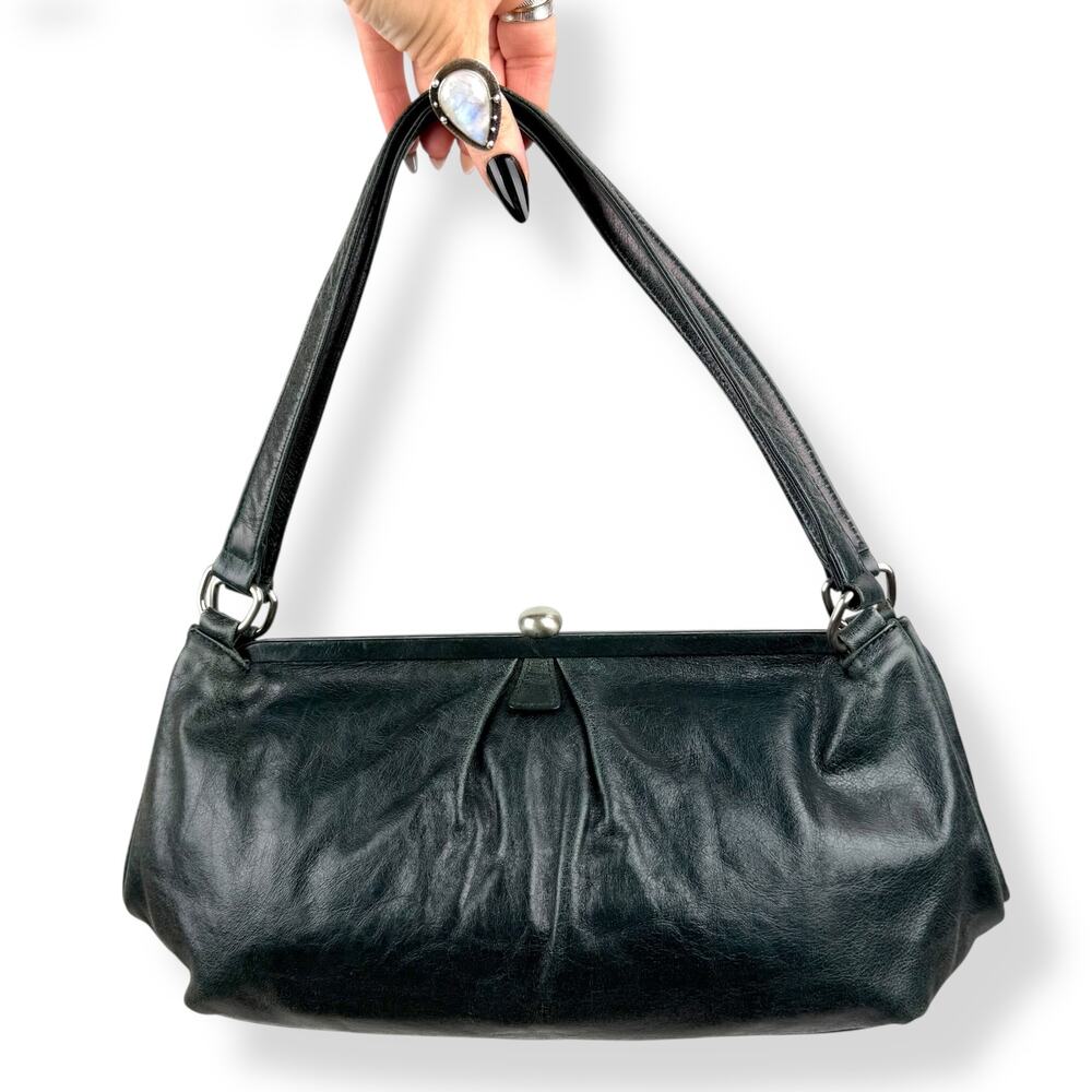 ❌SOLD❌ Vintage HOBO INTERNATIONAL fine leather kiss lock purse - Picture 14 of 14